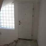 cam tuğla ve çelik kapı