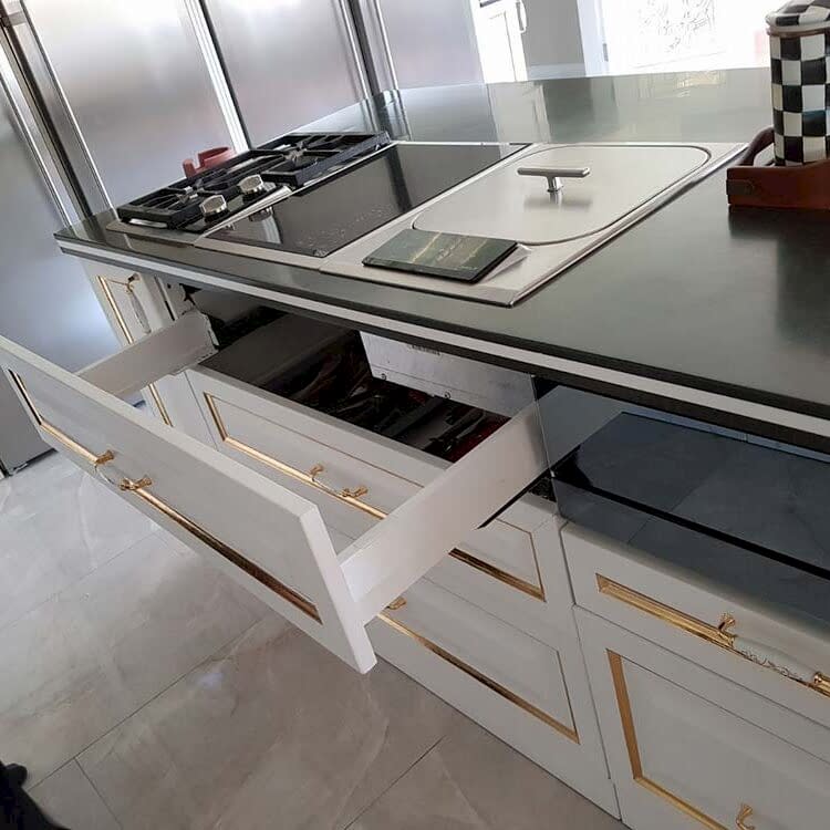 ahşap kaplama mutfak dolabı