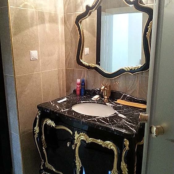 klasik banyo dolabı