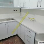 akrilik kapaklı mutfak dolabı