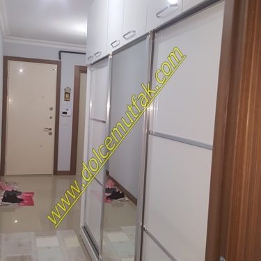 yüklük,vestiyer,portmanto